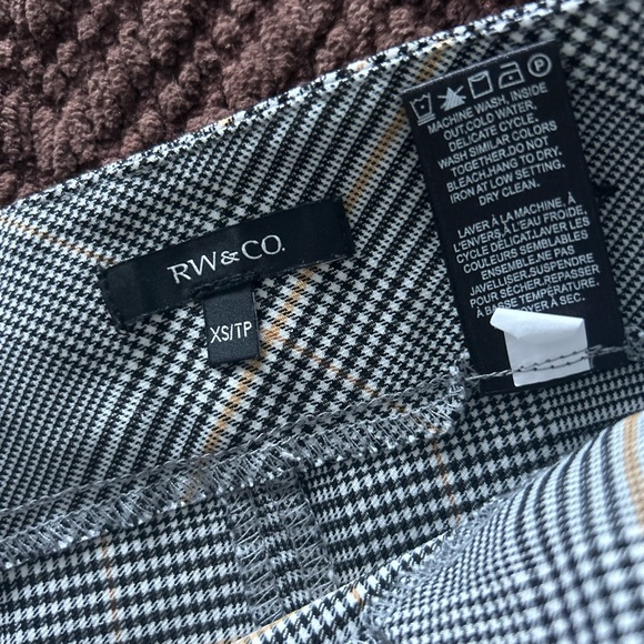 Plaid Pencil Skirt - Picture 2 of 2